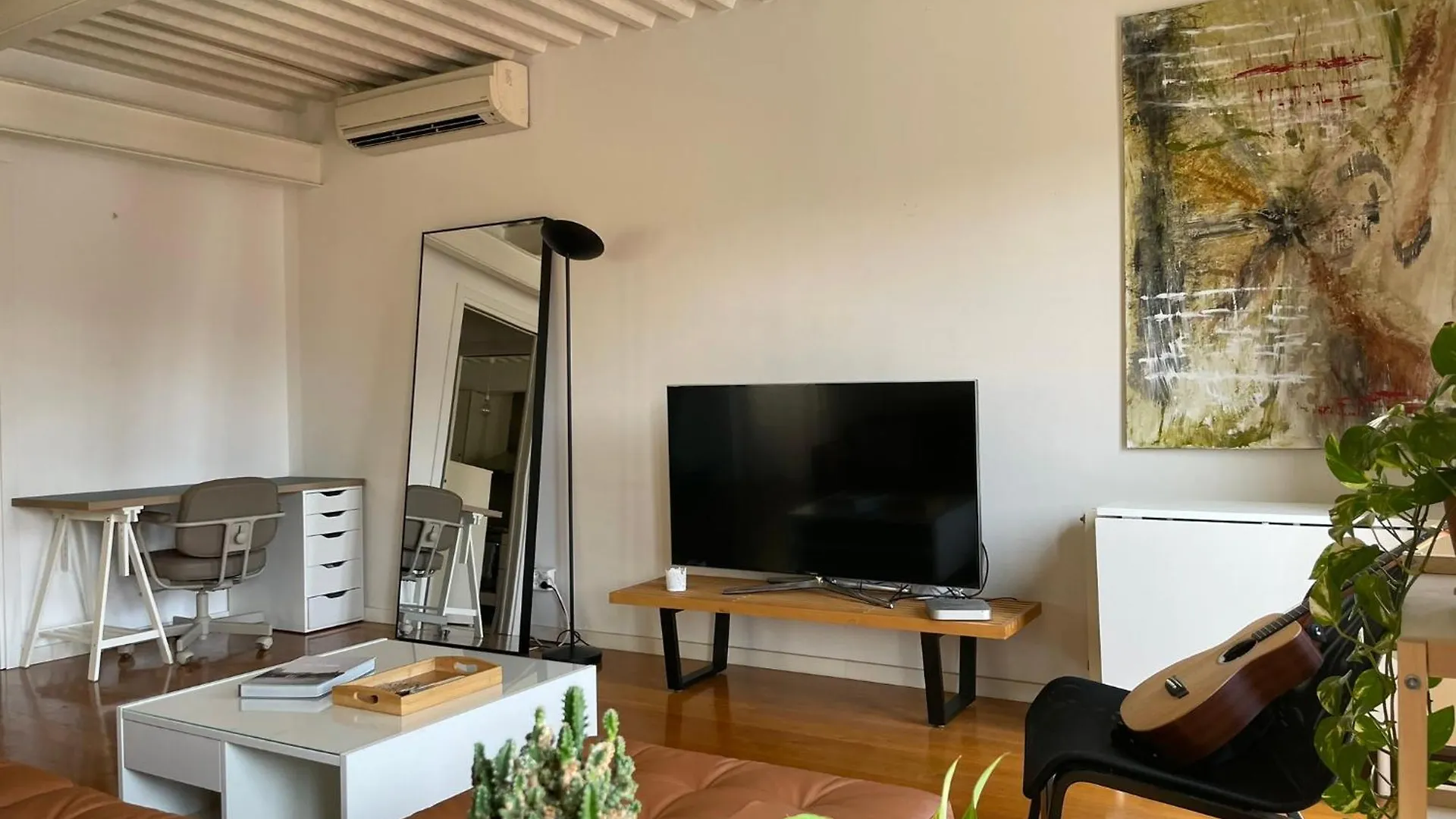 Apartment Superb Brooklyn-Style Loft At Barceloneta Beach